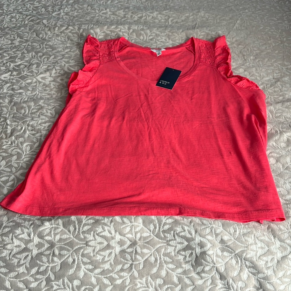 Crown and ivy tank
